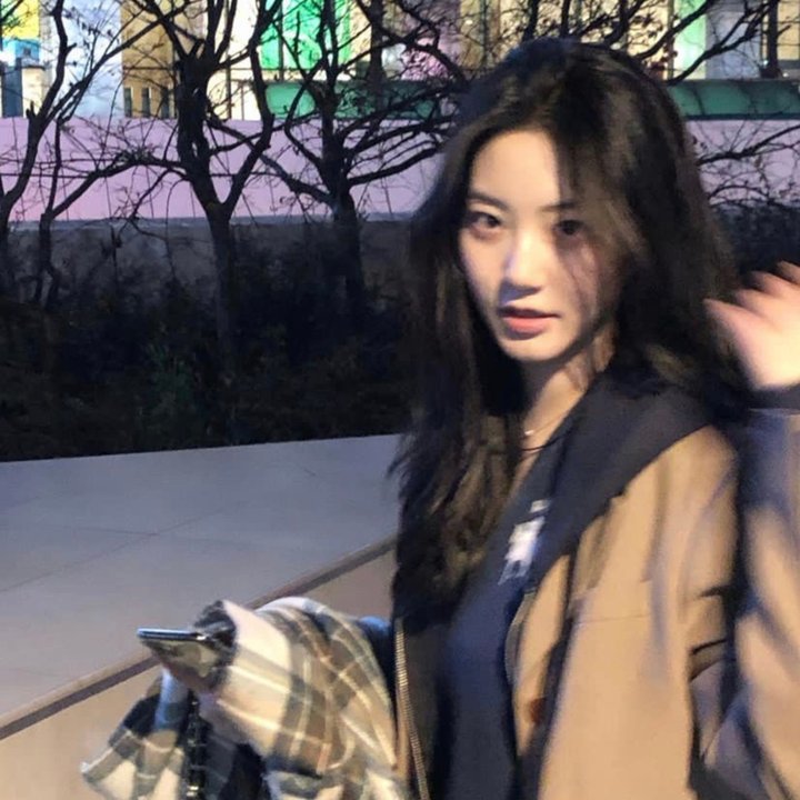 蓝与白形成的蔚蓝色